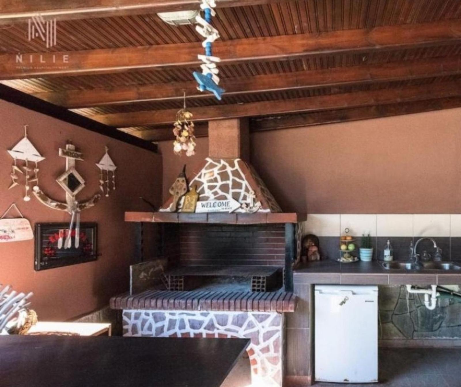 Villa Roadhouse, Nilie Hospitality Mgmt Flogita Esterno foto